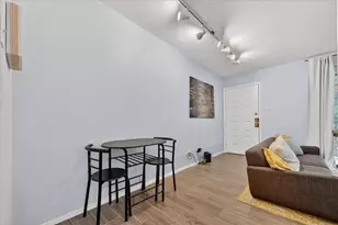 1810 N Garrett Ave, Dallas, TX 75206 - Photo 13