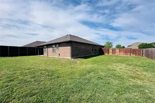 215 Belmont Park Dr, Ponder, TX 76259 - Photo 13