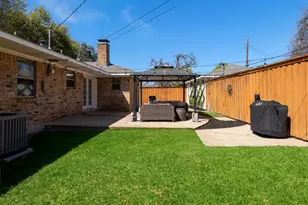 9616 Vinewood Dr, Dallas, TX 75228 - Photo 31