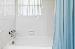 1017 Ravencroft Dr, Garland, TX 75043 - Photo 27