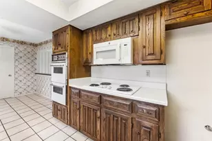 1017 Ravencroft Dr, Garland, TX 75043 - Photo 15