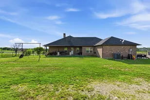 1012 Justin Dr, Springtown, TX 76082 - Photo 33