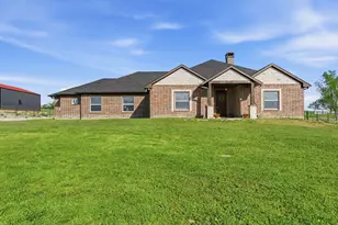 1012 Justin Dr, Springtown, TX 76082 - Photo 29