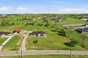 1012 Justin Dr, Springtown, TX 76082 - Photo 37