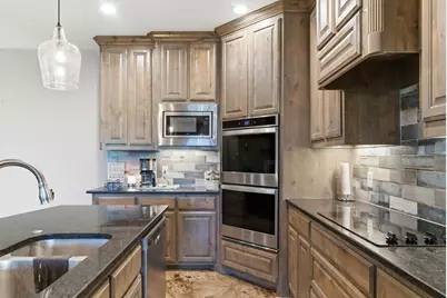 1012 Justin Drive, Springtown, TX 76082 - Photo 9