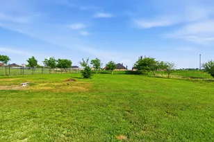 1012 Justin Dr, Springtown, TX 76082 - Photo 39