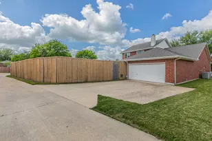 734 Dillard Cir, Cedar Hill, TX 75104 - Photo 27