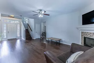 734 Dillard Cir, Cedar Hill, TX 75104 - Photo 11