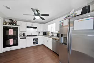 5715 Trail Crest Dr, Arlington, TX 76017 - Photo 9