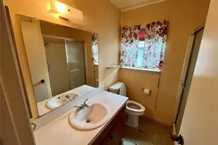 858 Lexington Dr, Lancaster, TX 75134 - Photo 13