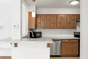 2200 Seville Ct, Dalworthington Gardens, TX 76013 - Photo 11