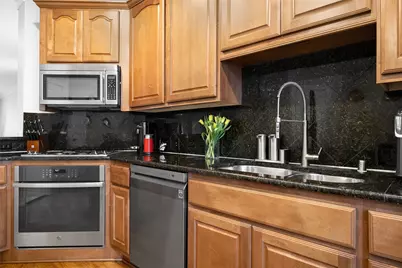 3610 Gillespie Street #6, Dallas, TX 75219 - Photo 15