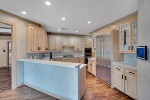 6105 Waterview Dr, Arlington, TX 76016 - Photo 9
