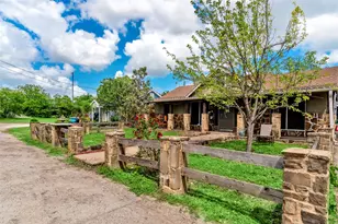 312 Bryan Dr, Garland, TX 75042 - Photo 3