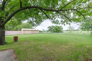 805 S Seaman St, Eastland, TX 76448 - Photo 35