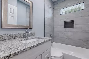 320 W Canty St, Dallas, TX 75208 - Photo 9