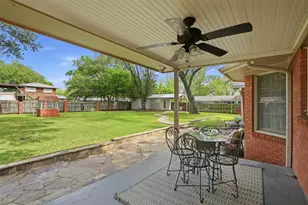 1216 Hilltop Dr, Cleburne, TX 76033 - Photo 23