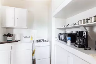 324 W Canty St, Dallas, TX 75208 - Photo 5