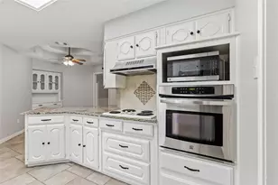 200 Sunny Crest Dr, Murphy, TX 75094 - Photo 5