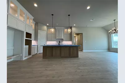 144 Chapowits, Godley, TX 76044 - Photo 3
