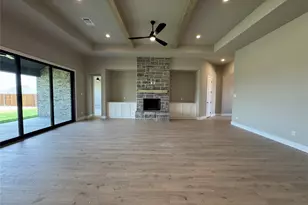 144 Chapowits, Godley, TX 76044 - Photo 5