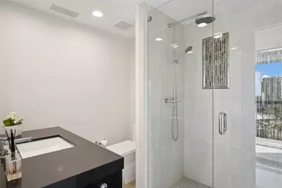 3831 Turtle Creek Boulevard #16E, Dallas, TX 75219 - Photo 21