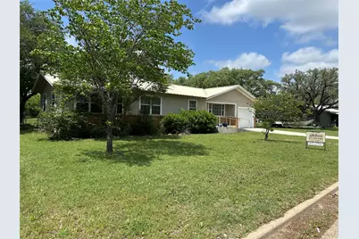406 S Williams Street, Hamilton, TX 76531 - Photo 3