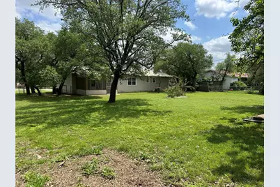 406 S Williams Street, Hamilton, TX 76531 - Photo 33