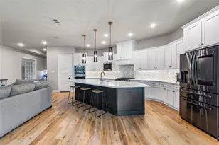 2800 Garrett Dr, Highland Village, TX 75077 - Photo 5