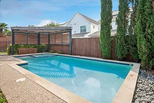 6455 Ridgemont Dr, Dallas, TX 75214 - Photo 31