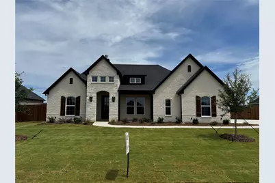 140 Chapowits, Godley, TX 76044 - Photo 1