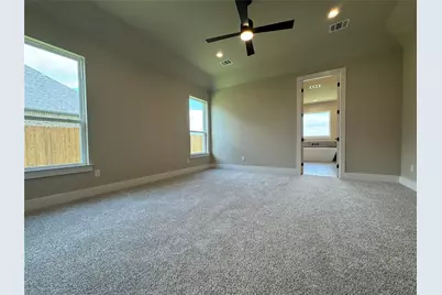 140 Chapowits, Godley, TX 76044 - Photo 9