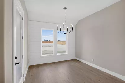 140 Chapowits, Godley, TX 76044 - Photo 21