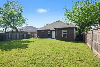 8903 Eden Valley Lane, Dallas, TX 75217 - Photo 21