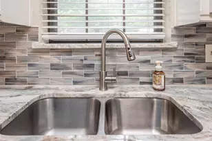 2002 Everglade Dr, Gainesville, TX 76240 - Photo 7