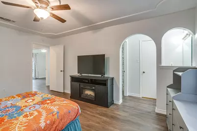 529 Jayellen Avenue, Burleson, TX 76028 - Photo 23