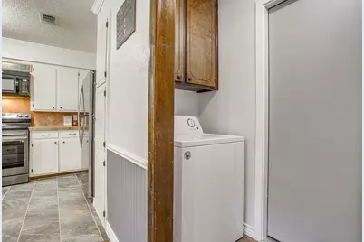 529 Jayellen Avenue, Burleson, TX 76028 - Photo 21