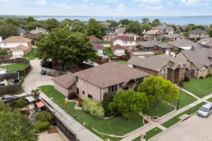 9209 Chimneywood Dr, Rowlett, TX 75089 - Photo 1