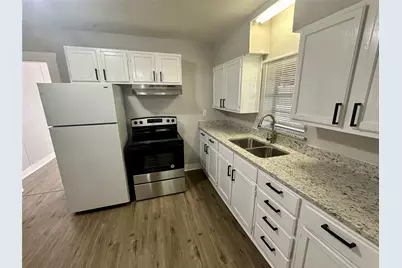 708 Grayson Street, Nocona, TX 76255 - Photo 3