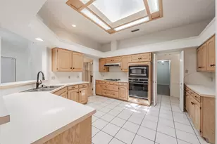 702 Jonathan Dr, Euless, TX 76040 - Photo 11