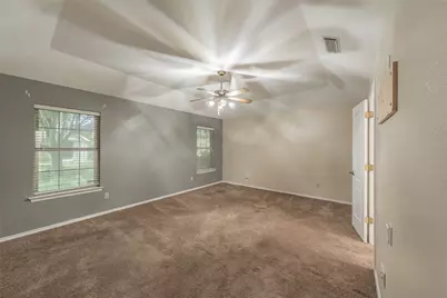 702 Jonathan Drive, Euless, TX 76040 - Photo 19