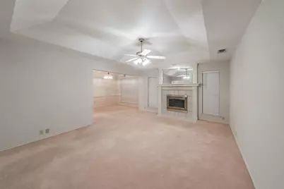 702 Jonathan Drive, Euless, TX 76040 - Photo 5