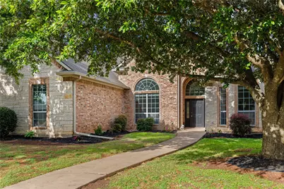 937 Queen Elizabeth Drive, McGregor, TX 76657 - Photo 1