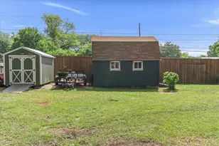 4513 Charles Ct, Benbrook, TX 76116 - Photo 31