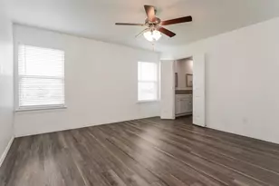 7316 Parkside Pl Dr, North Richland Hills, TX 76180 - Photo 9