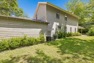 8709 Labron Ave, Dallas, TX 75209 - Photo 37