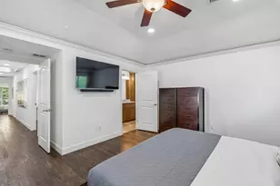 8709 Labron Ave, Dallas, TX 75209 - Photo 15