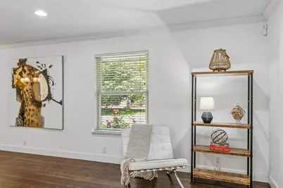 8709 Labron Avenue, Dallas, TX 75209 - Photo 9