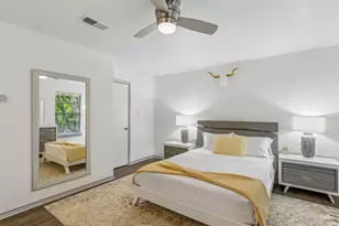 8709 Labron Ave, Dallas, TX 75209 - Photo 29