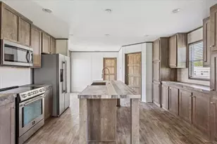 138 Pr 5493, Mexia, TX 76667 - Photo 9